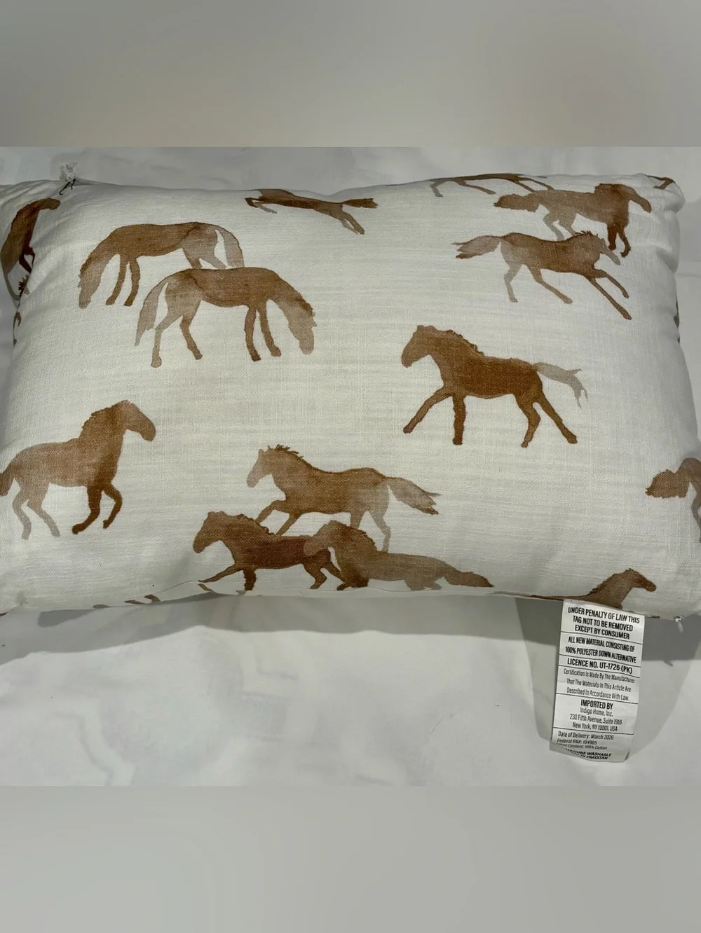 NWT Moss & Willow watercolor horse Pattern Accent Pillow in Brown and White